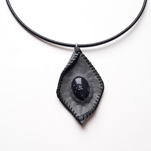 Collier cuir Obsidienne neige