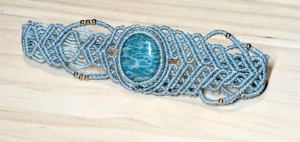 bracelet en macramé